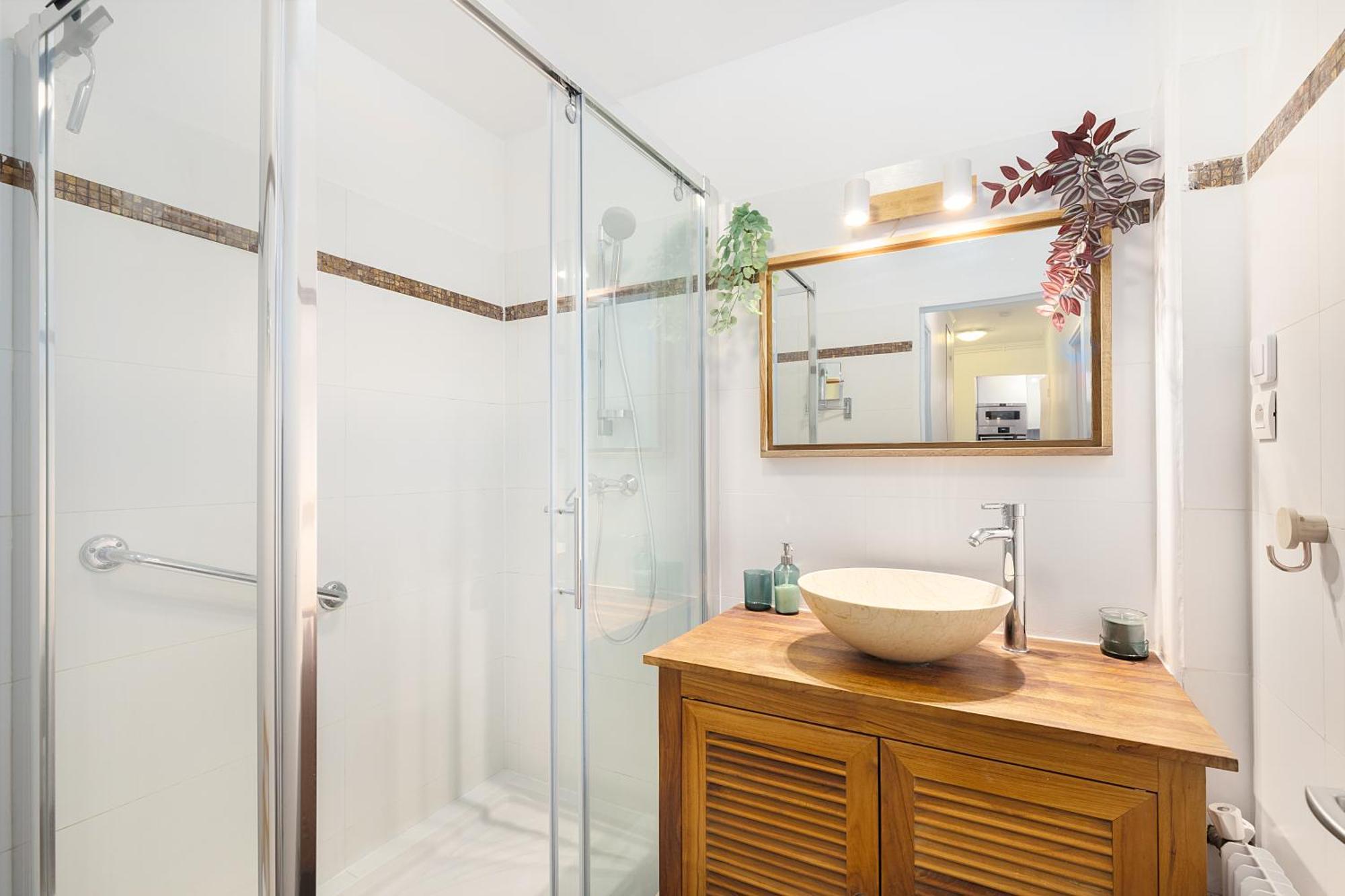 Cosy'n Paris - Parking Secure - Metro 14 - Wifi - Terrace - Premium Bedding Gentilly